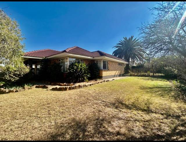 3 BEDROOM HOUSE FOR SALE IN VANDERBIJLPARK SW 1